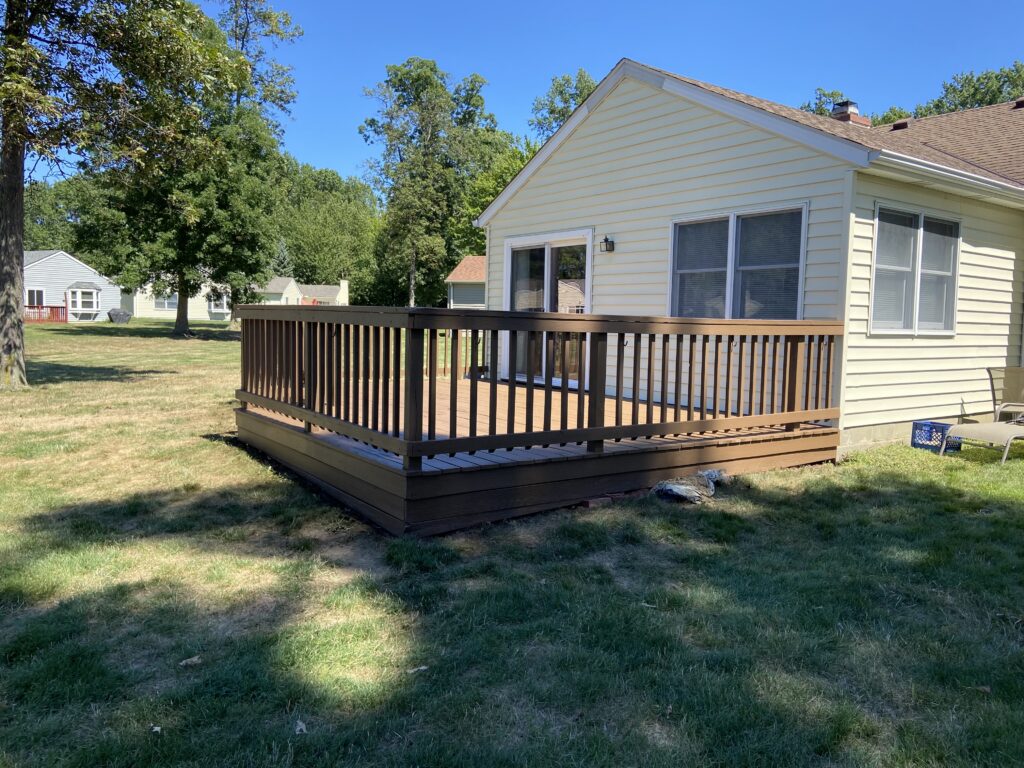 Deck & Fence Staining